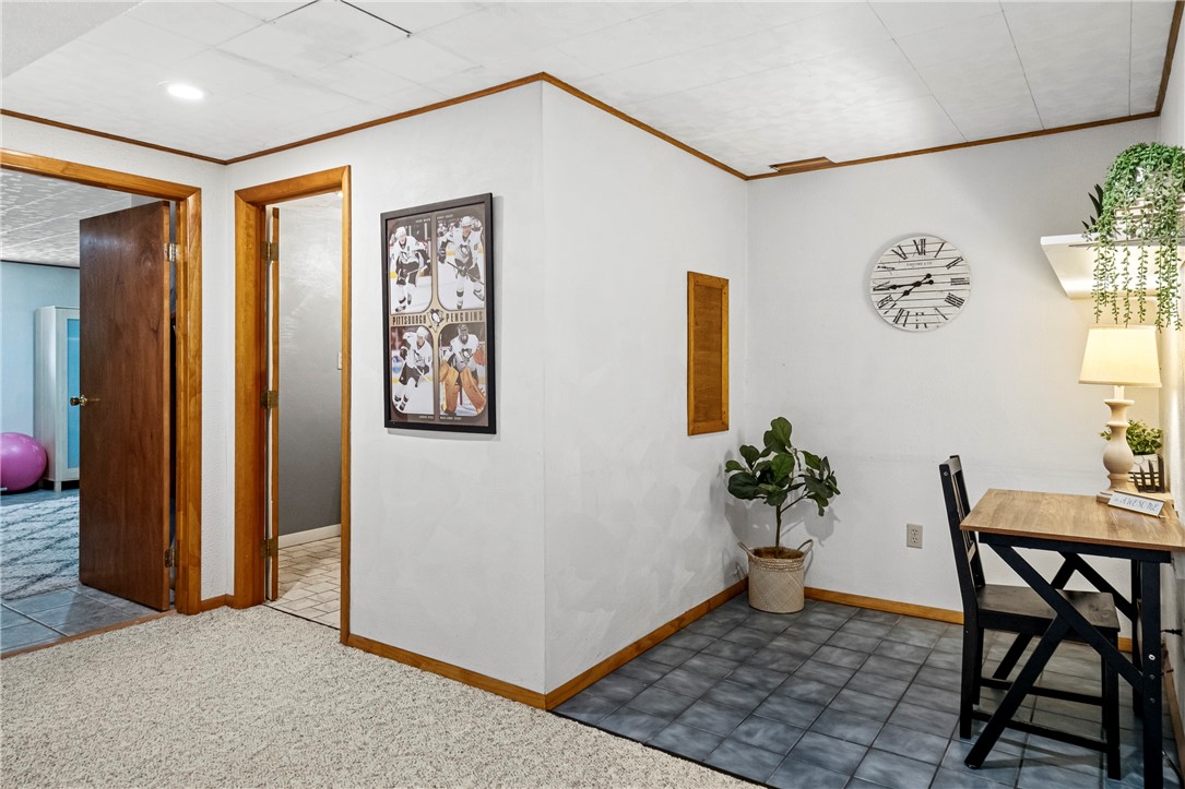 305 Highland Dr