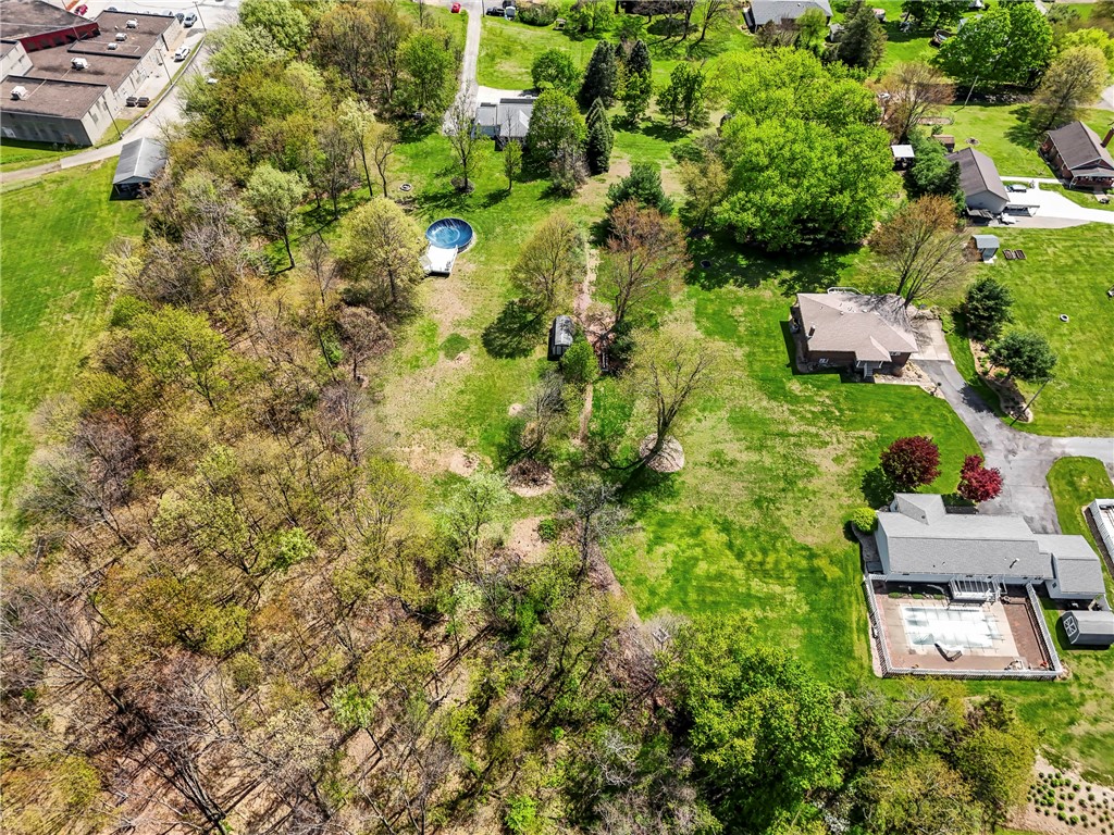 305 Highland Dr