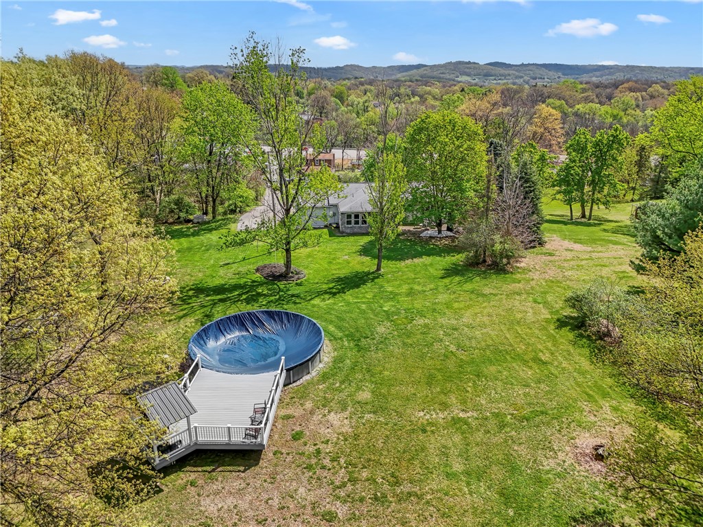 305 Highland Dr