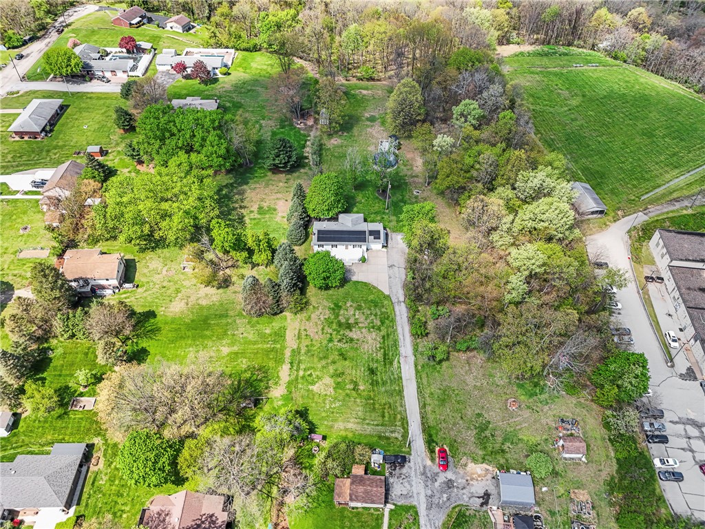305 Highland Dr