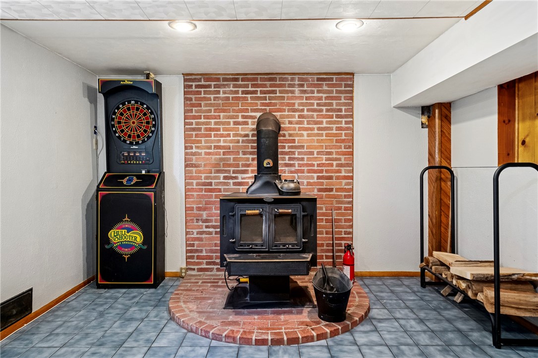 305 Highland Dr