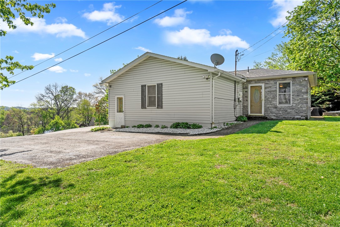 305 Highland Dr