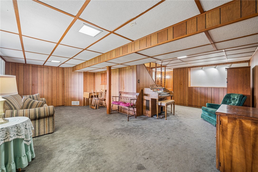 1233 Hedy Lynn Dr