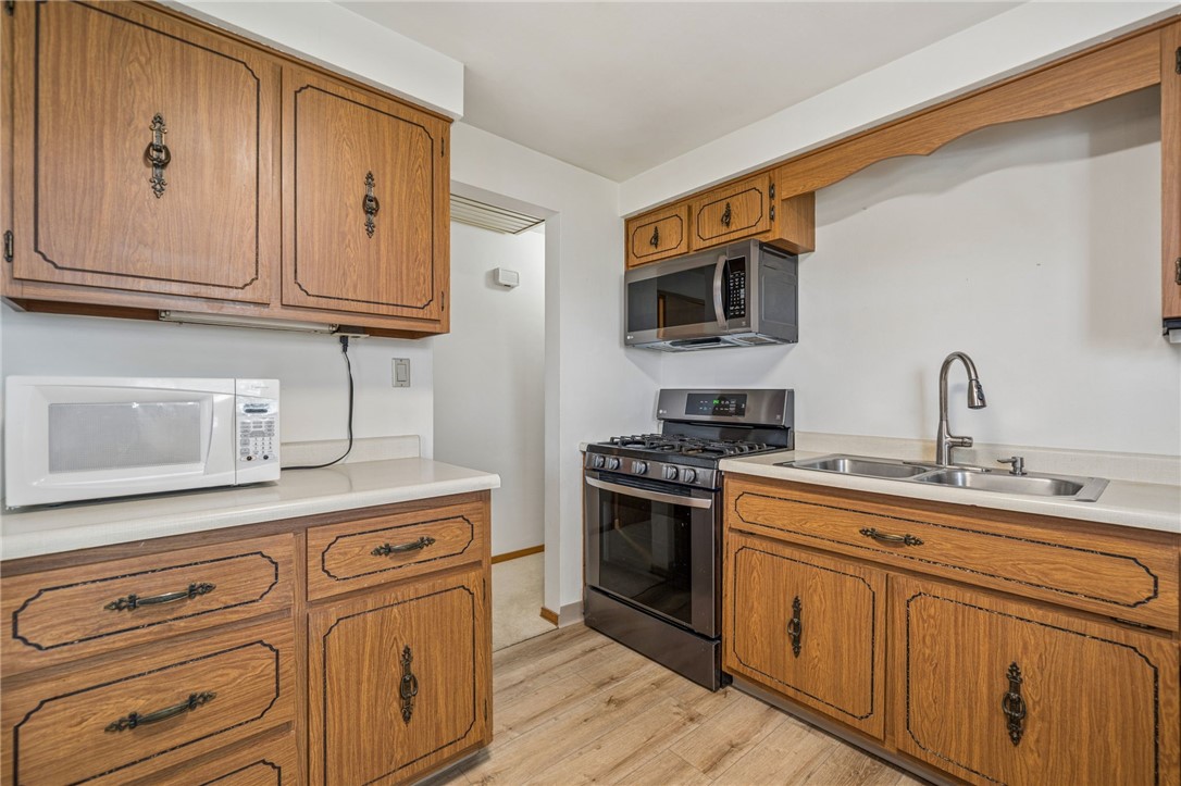 1233 Hedy Lynn Dr