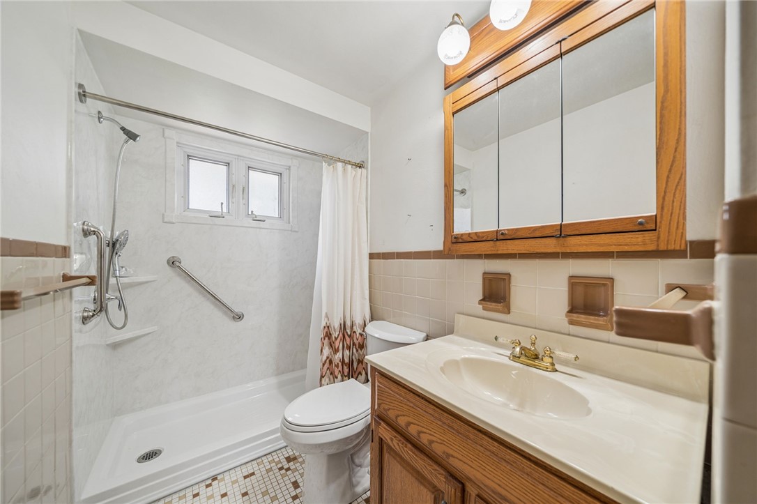 1233 Hedy Lynn Dr
