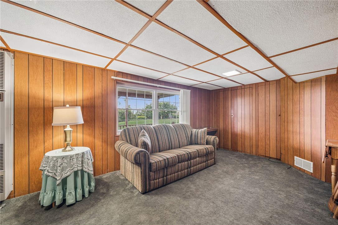 1233 Hedy Lynn Dr