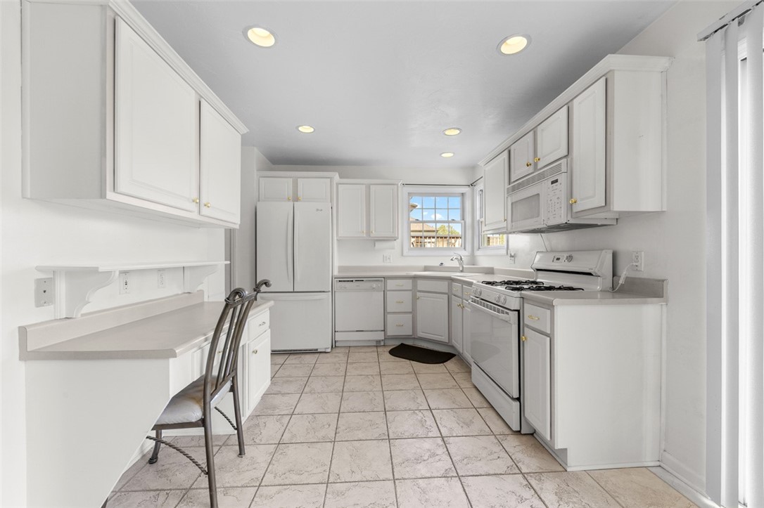 2408 Briarhill Court