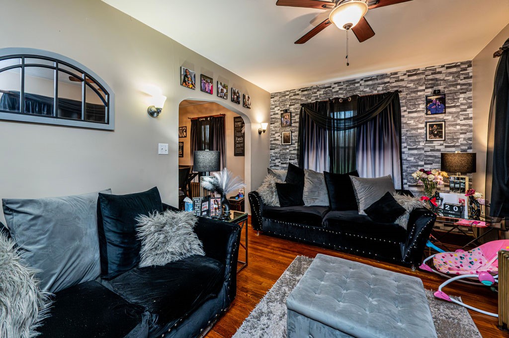115 Brinton Ave