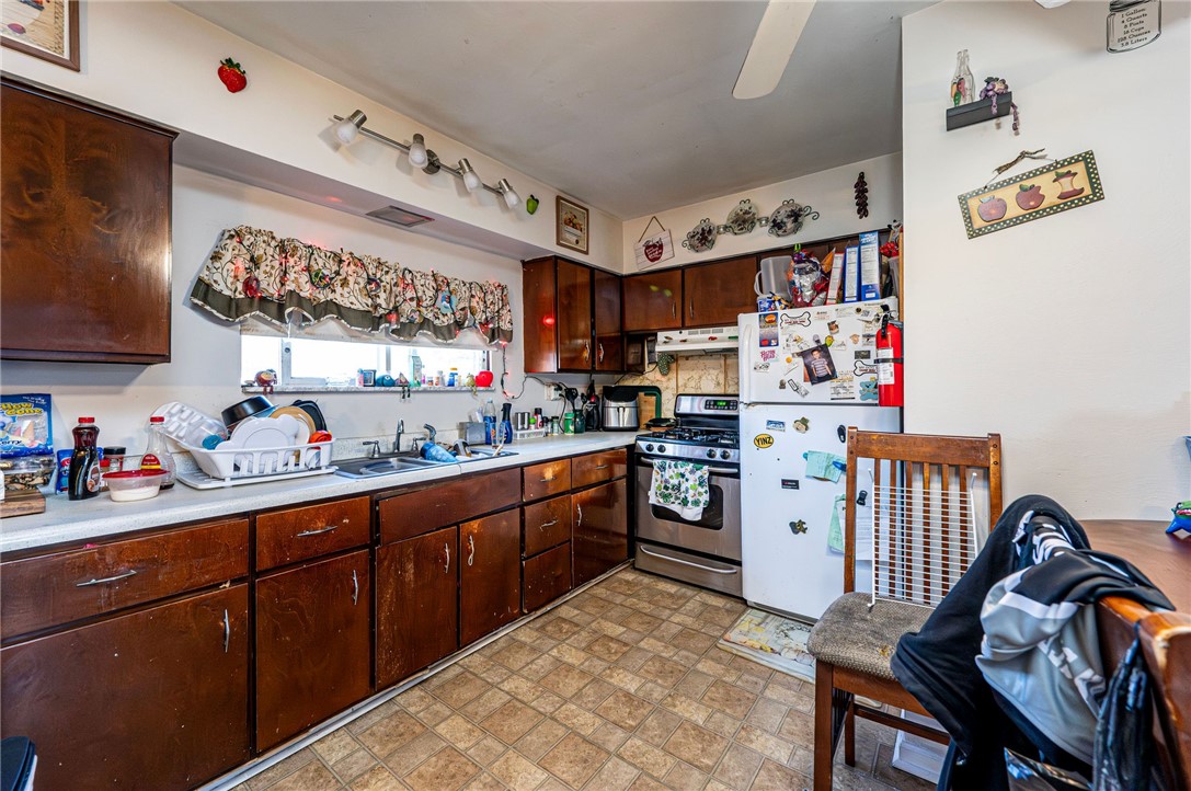 222 Adrian Ave