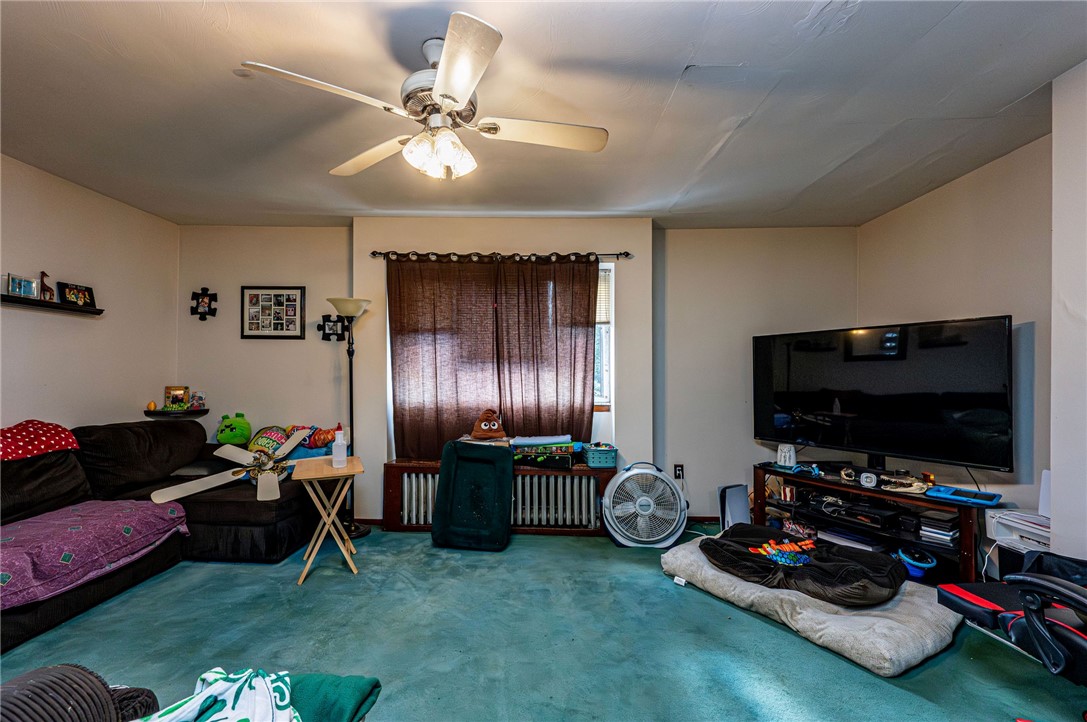 222 Adrian Ave