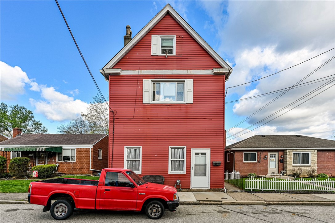 222 Adrian Ave