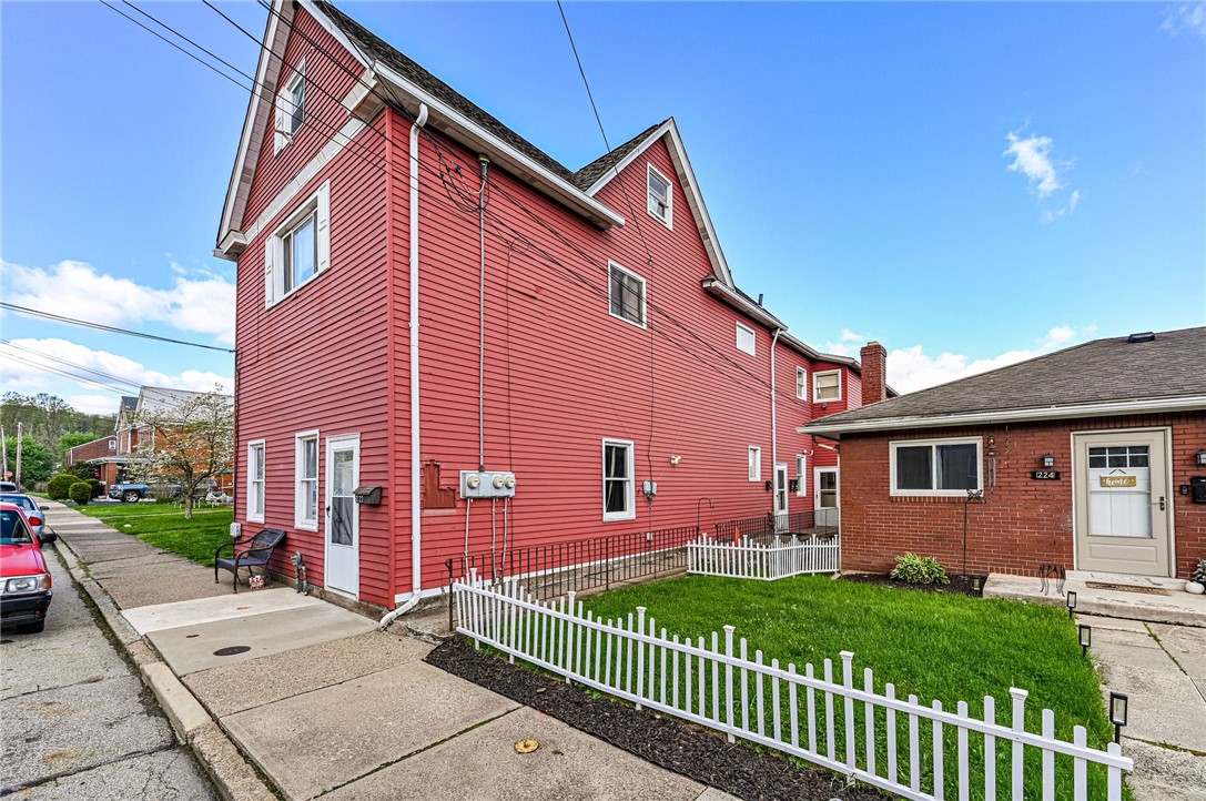 222 Adrian Ave