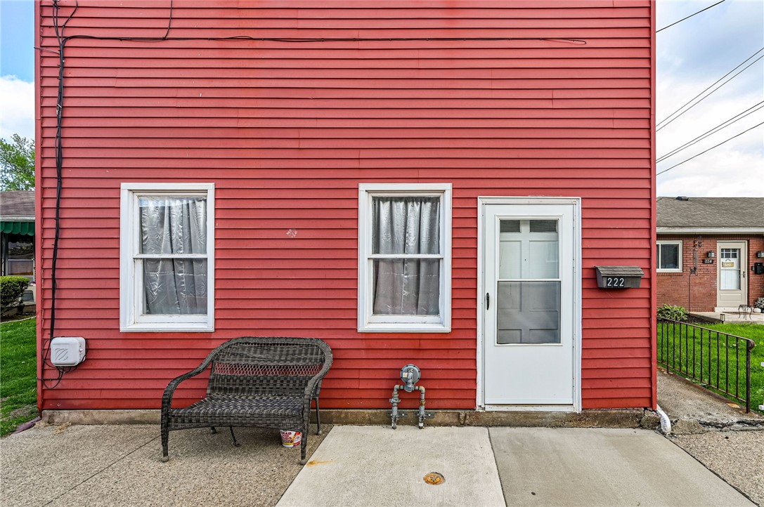222 Adrian Ave