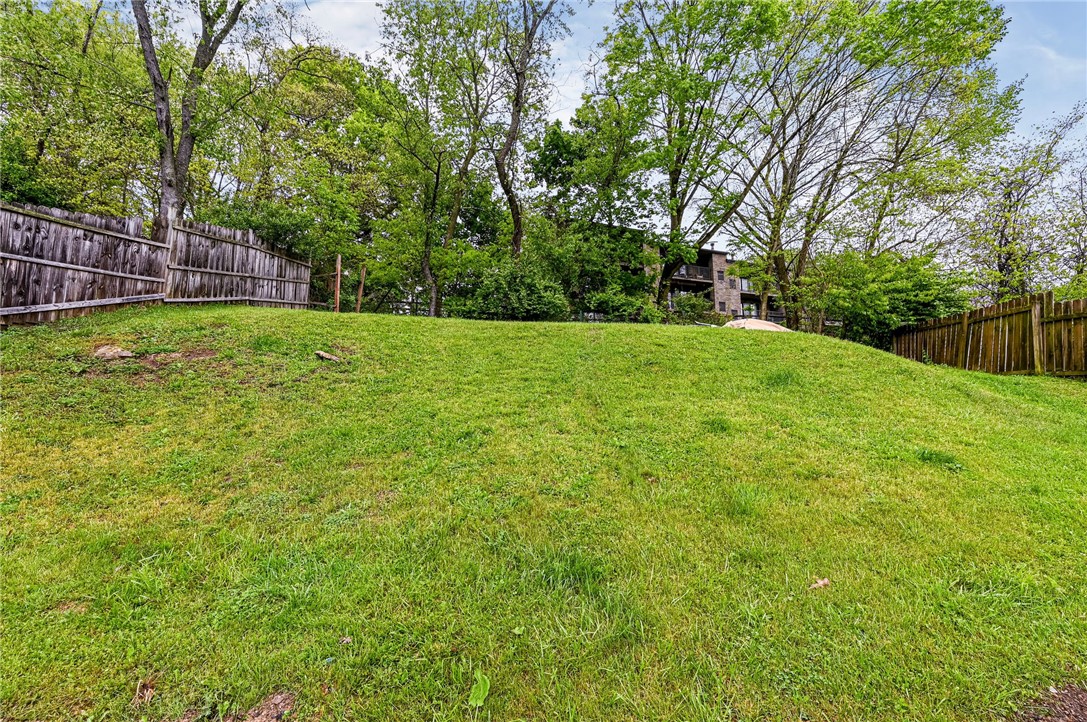 305 Victoria Drive