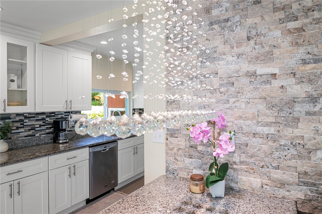 204 Glenburn Dr