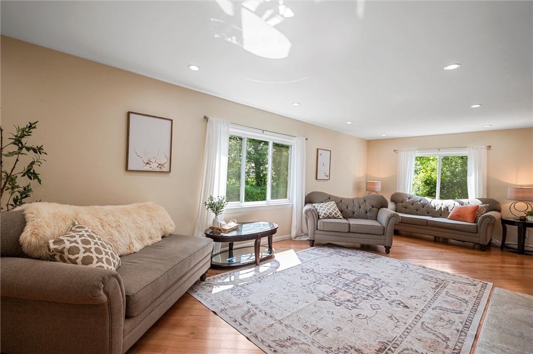 204 Glenburn Dr