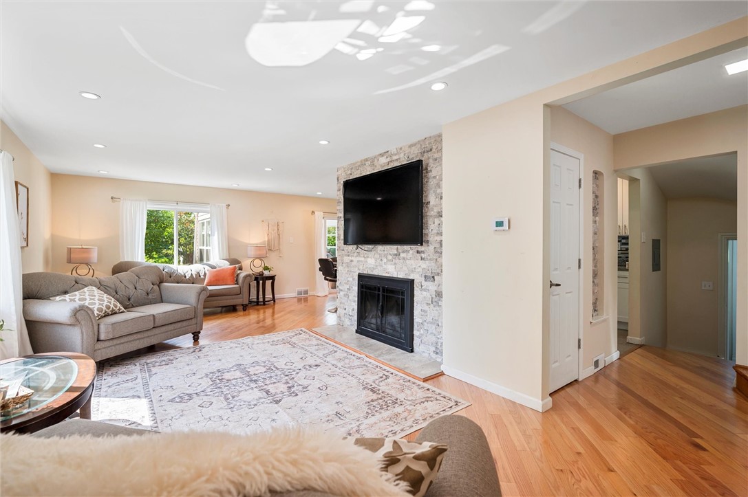 204 Glenburn Dr