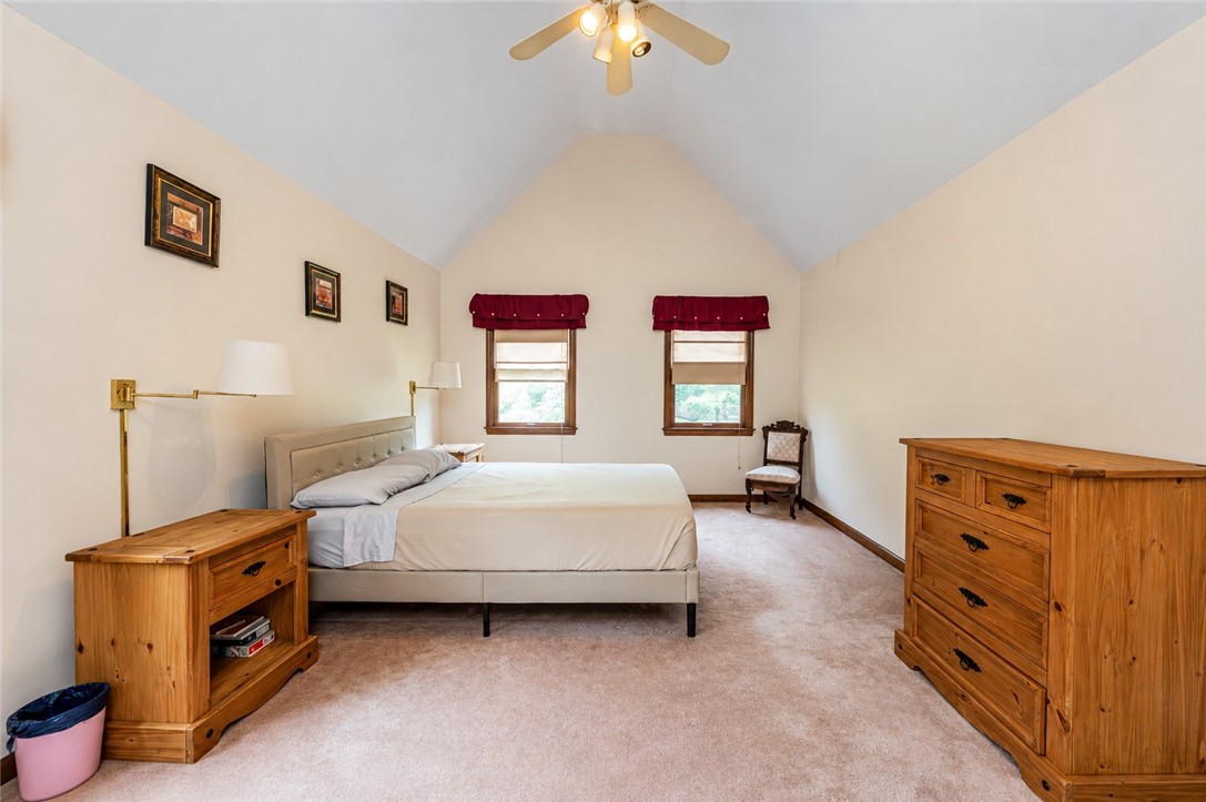 532 Twin Hill