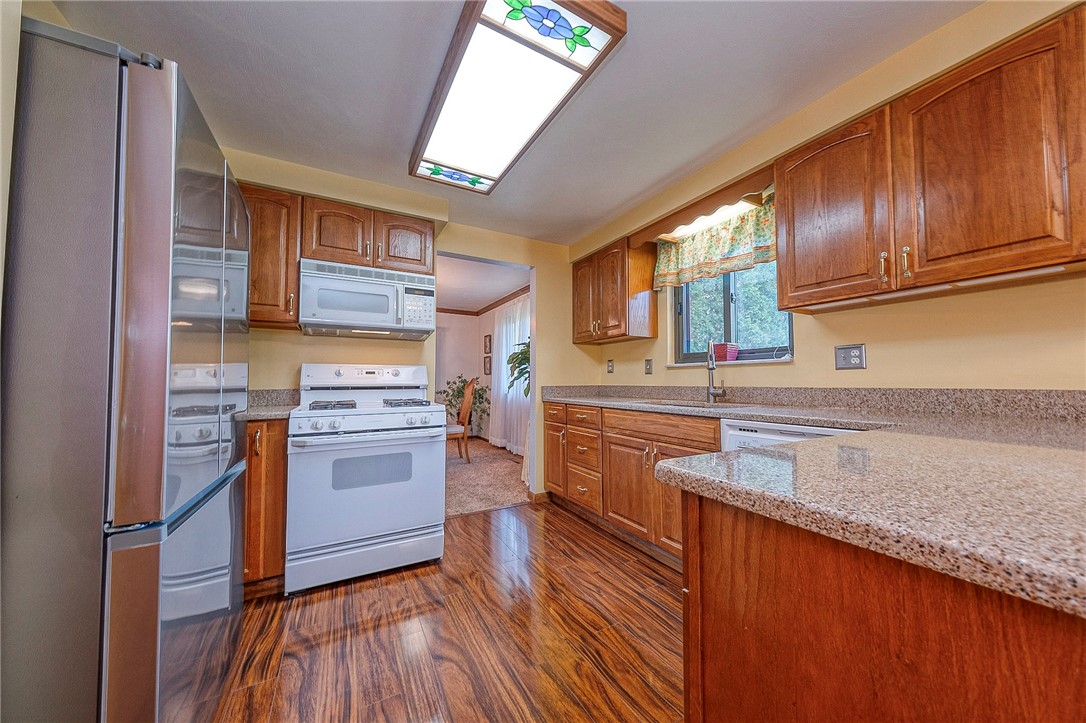 103 Barnwood