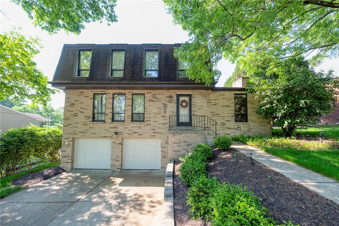 103 Barnwood