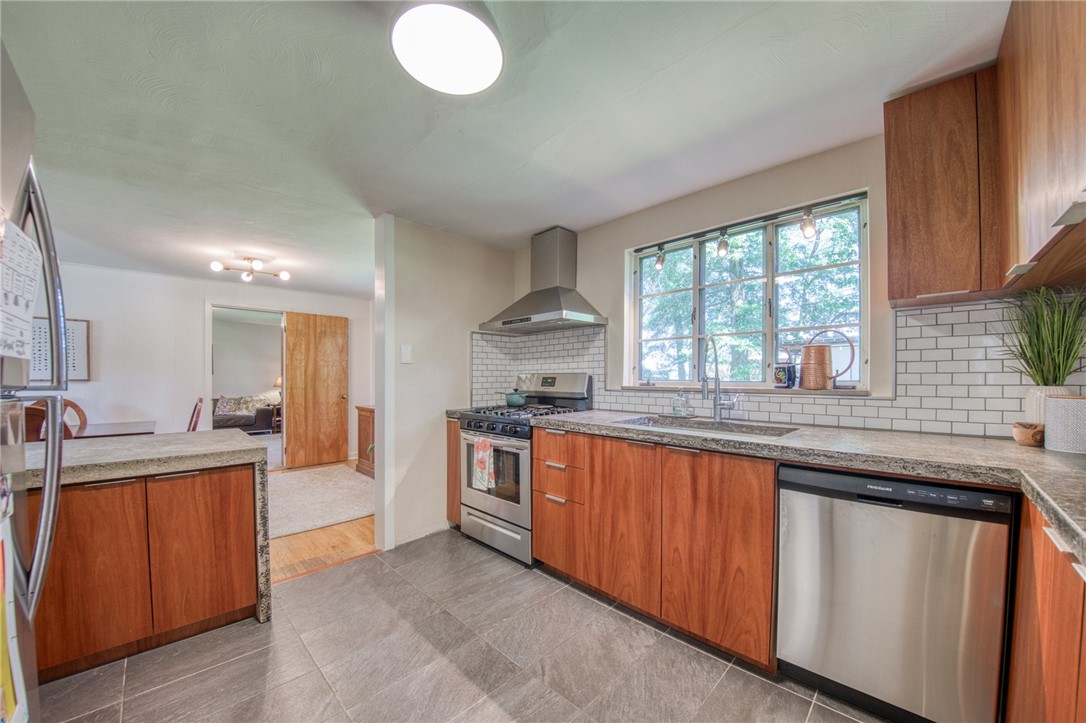 106 Primrose Ave