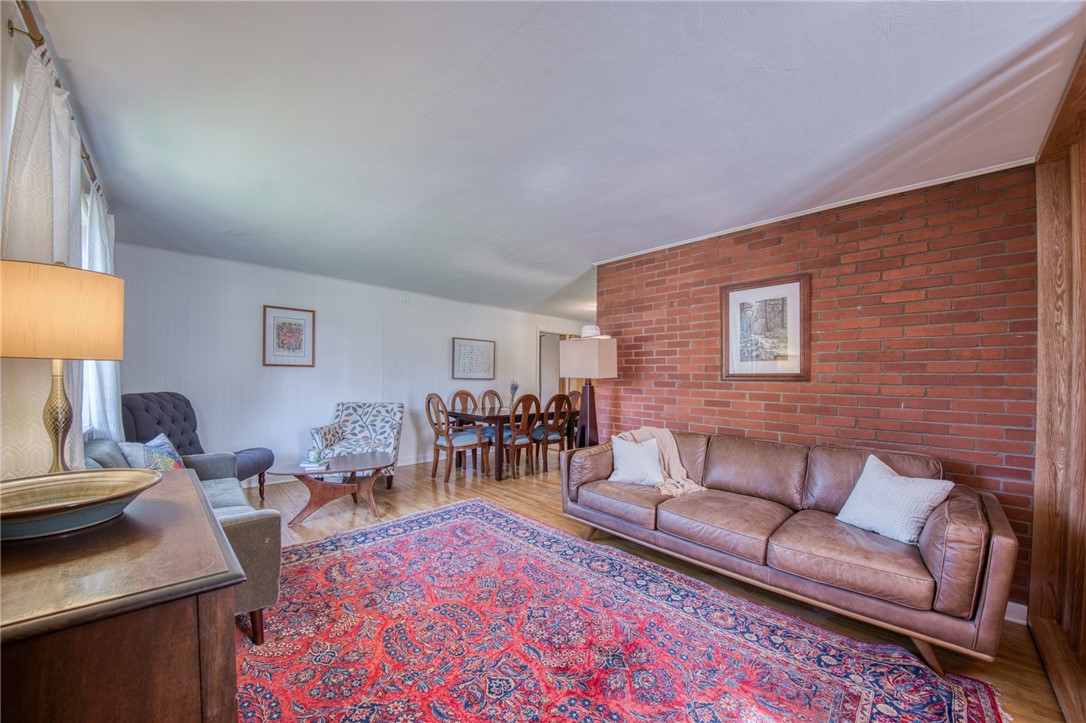 106 Primrose Ave