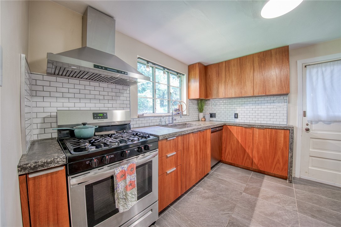 106 Primrose Ave