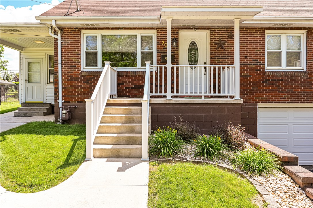 708 Wood Street