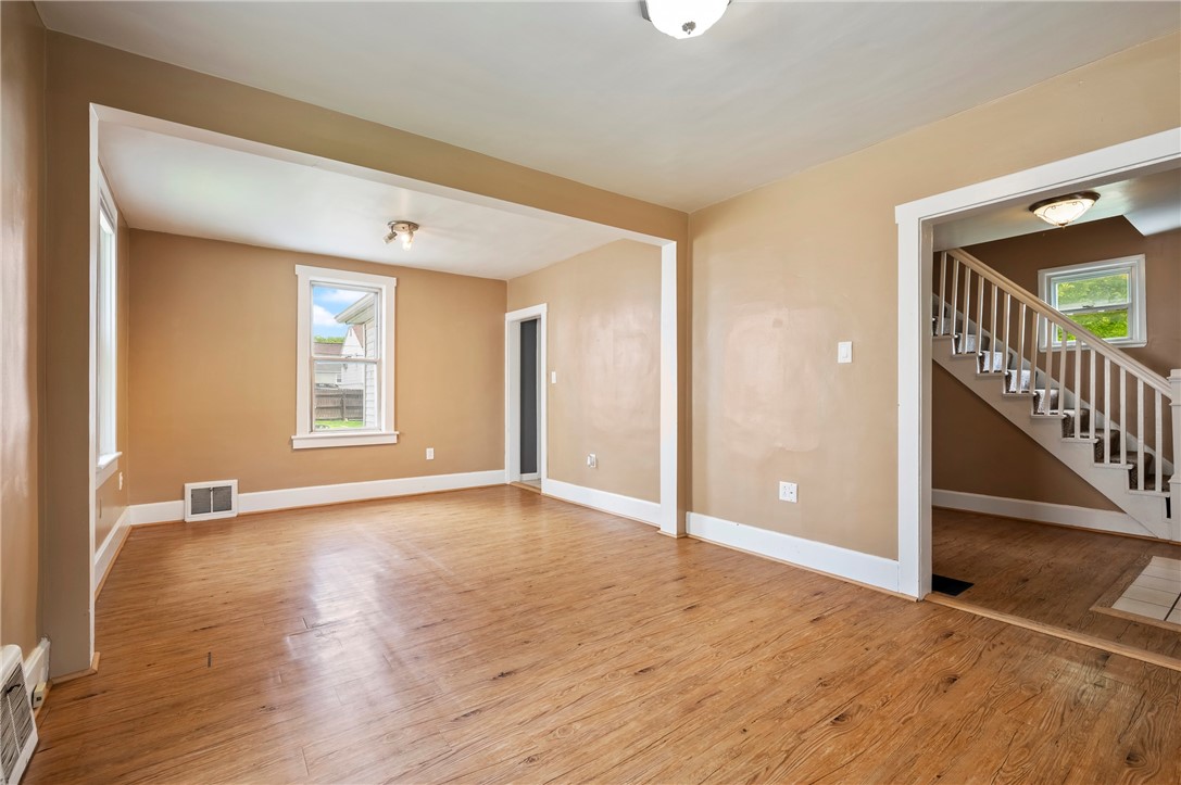 421 Sewickley St