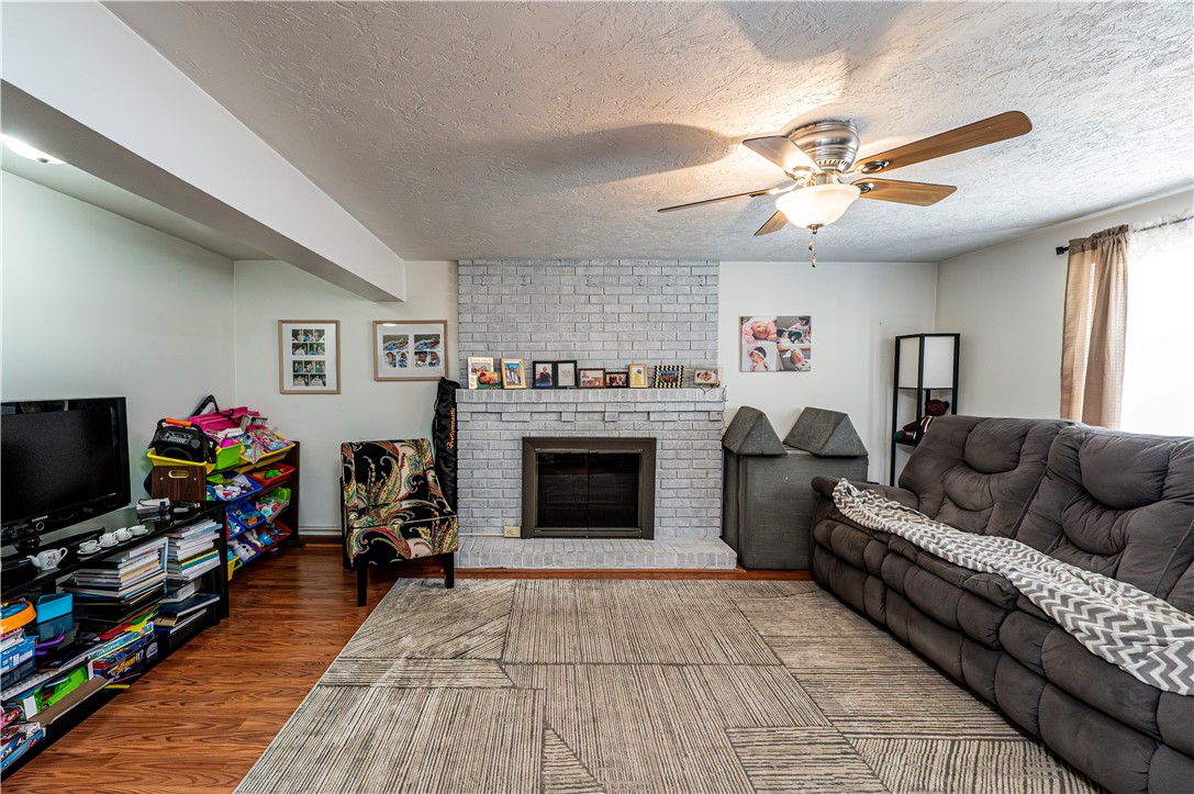 765 Robbins Station Rd