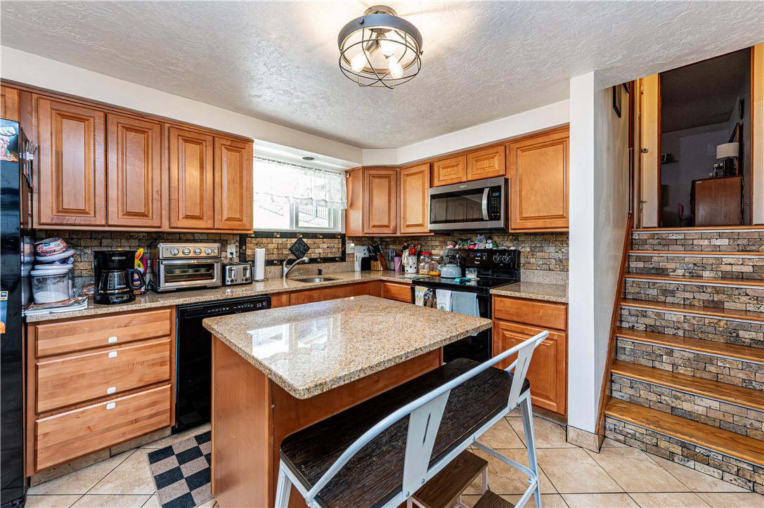 765 Robbins Station Rd