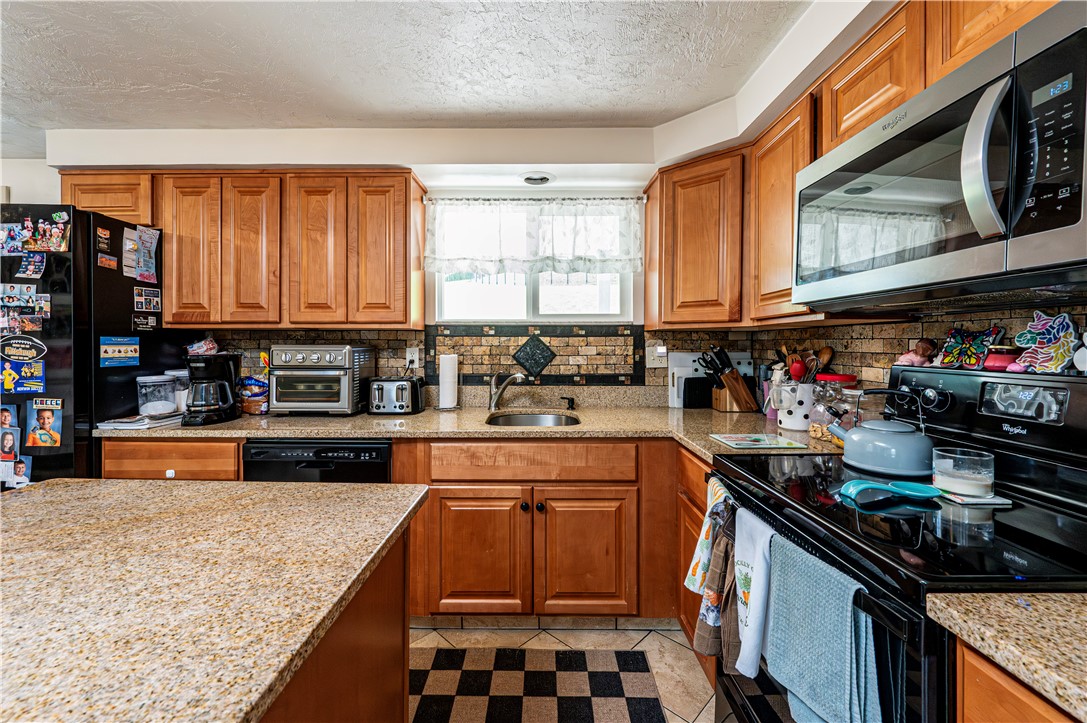 765 Robbins Station Rd