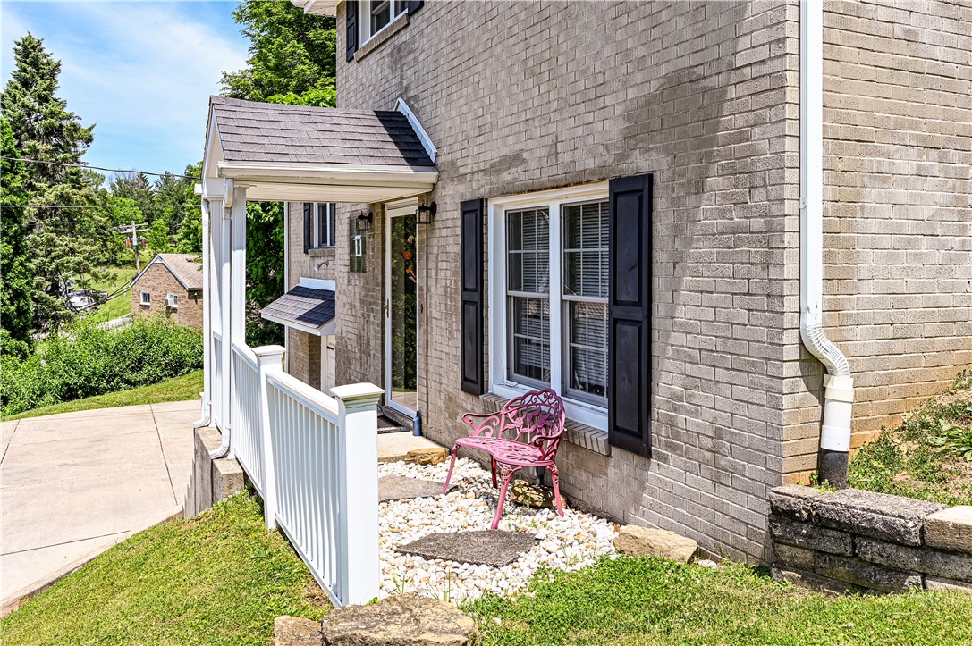 765 Robbins Station Rd