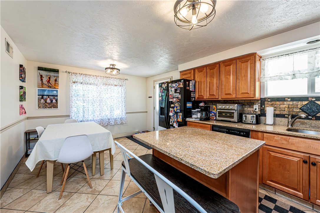 765 Robbins Station Rd
