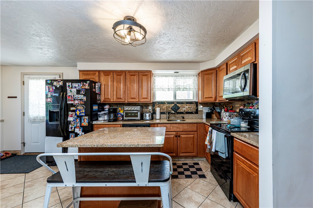 765 Robbins Station Rd