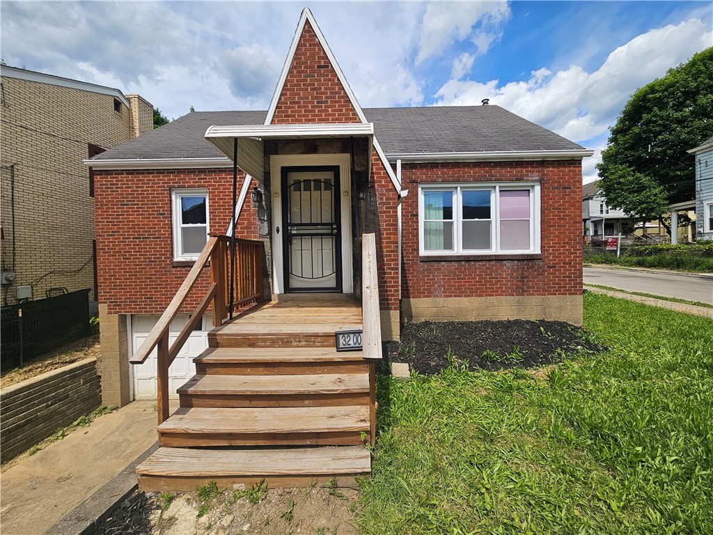 3200 Motor St