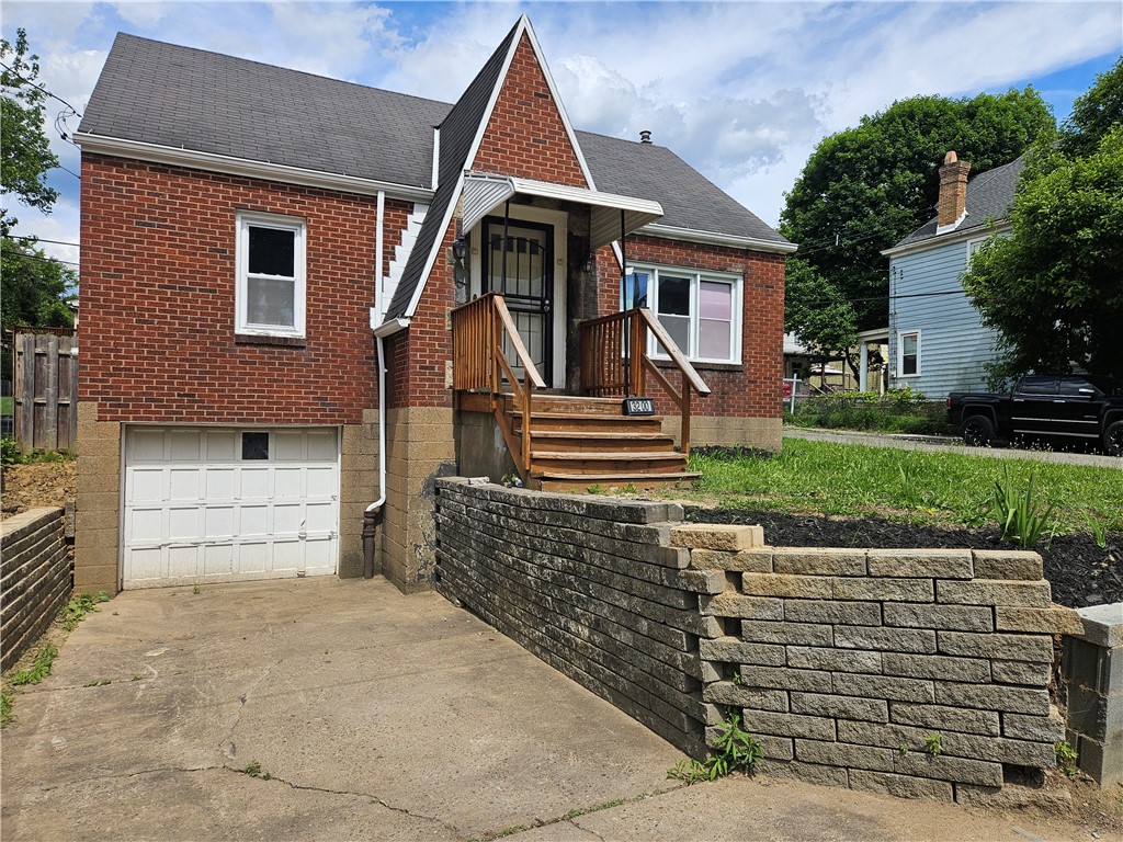 3200 Motor St