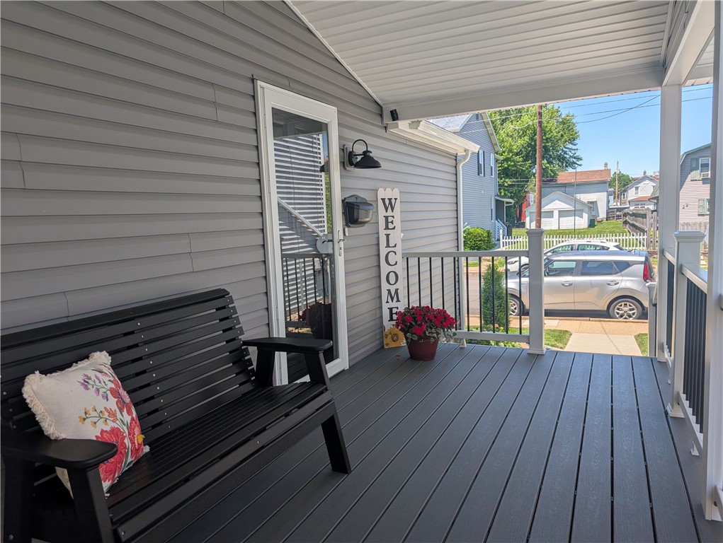 19 Thompson St