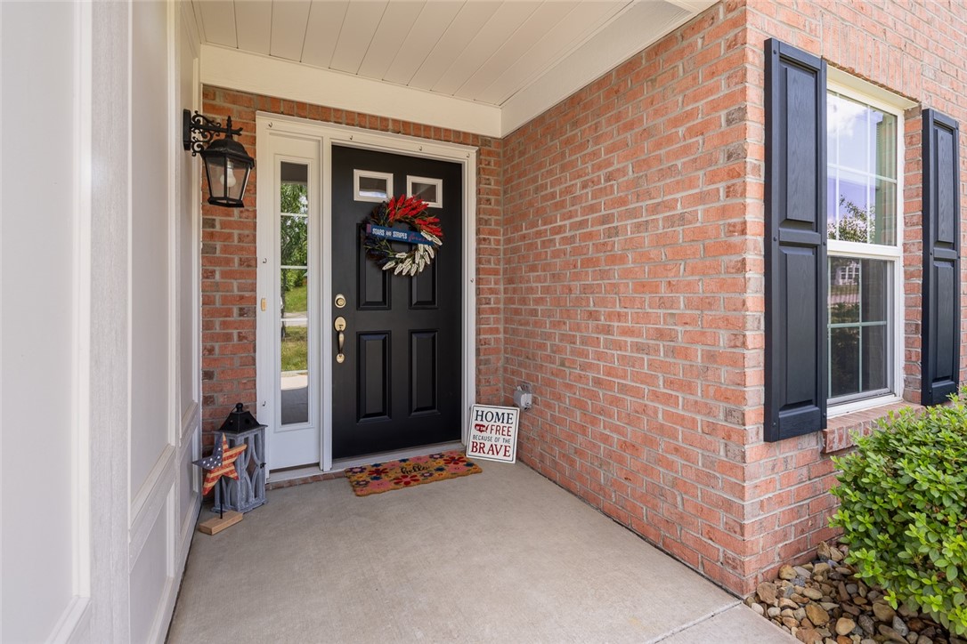 202 Spring Valley Dr.