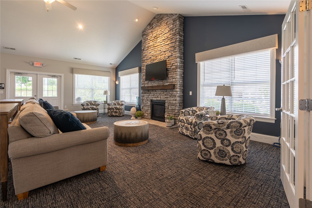 202 Spring Valley Dr.