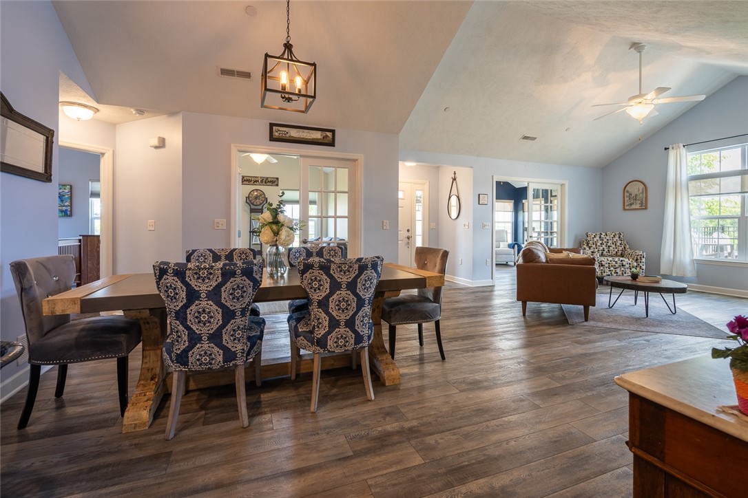 202 Spring Valley Dr.