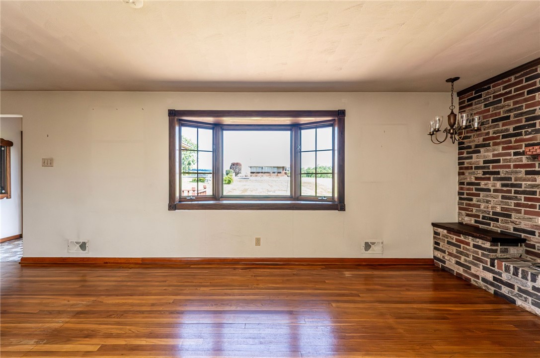 5444 Sunset View Dr