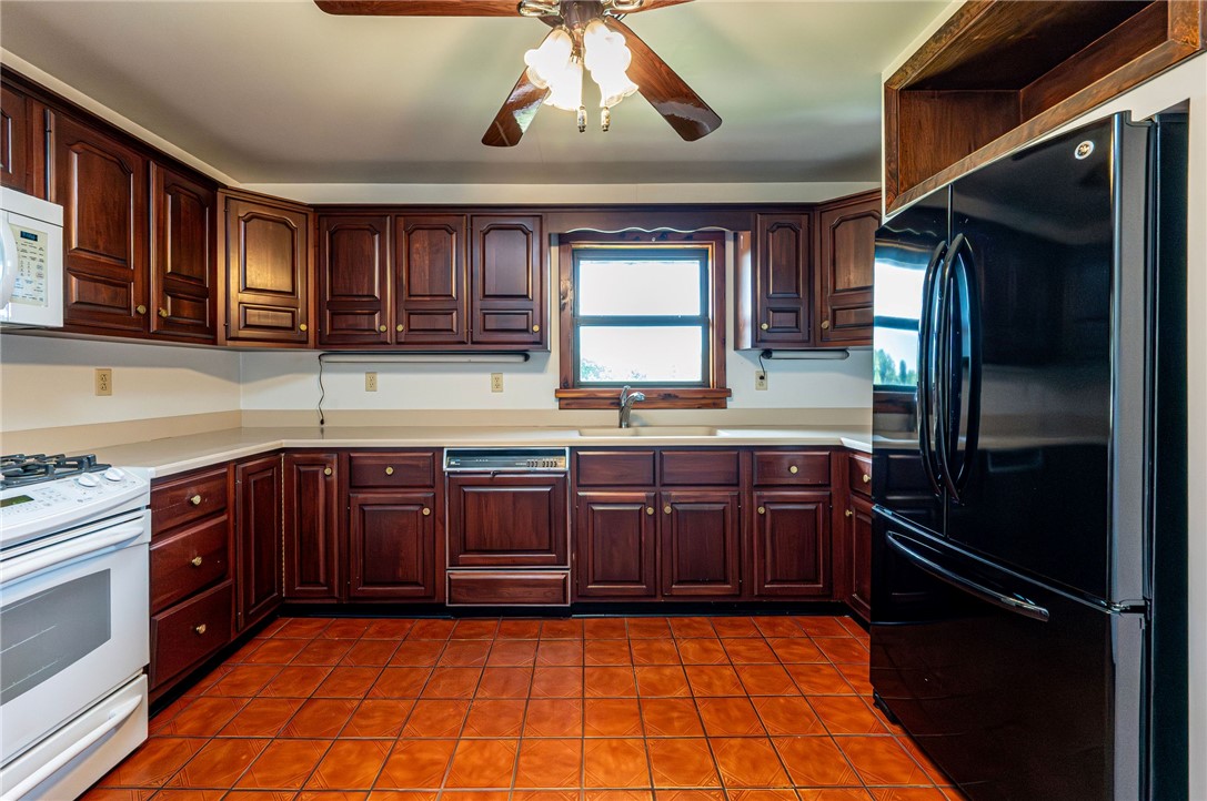 5444 Sunset View Dr