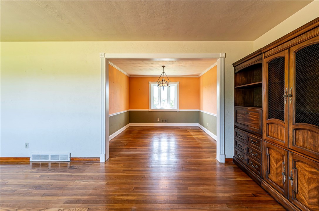 5444 Sunset View Dr