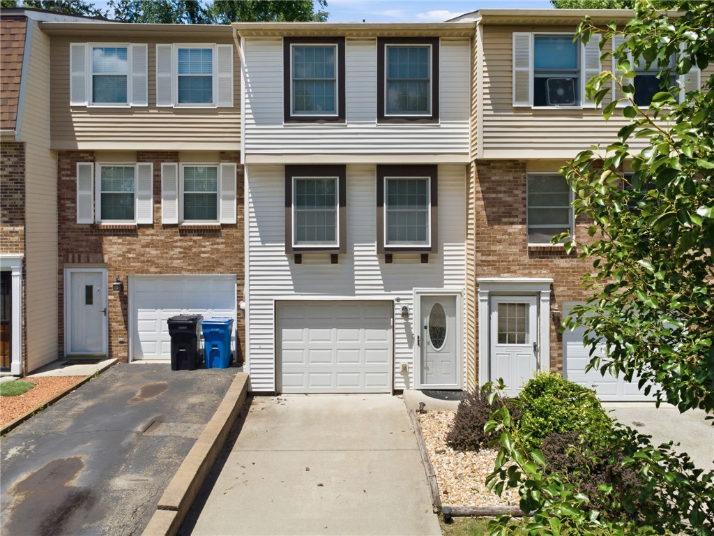 296 Huntingdon Ave