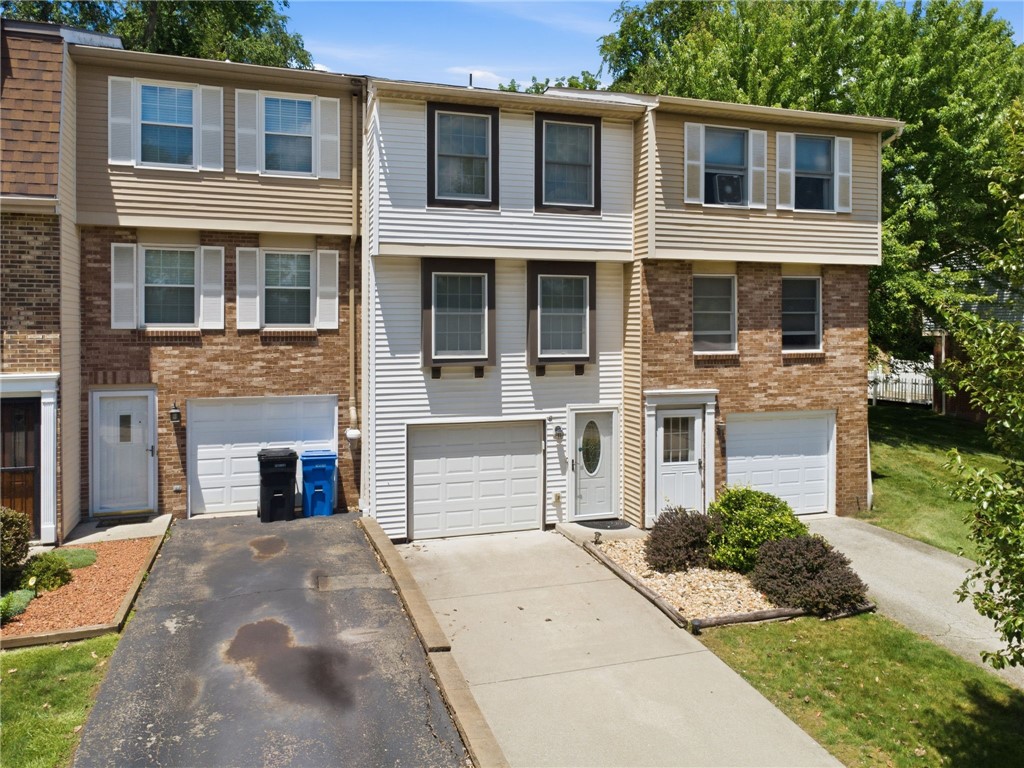 296 Huntingdon Ave