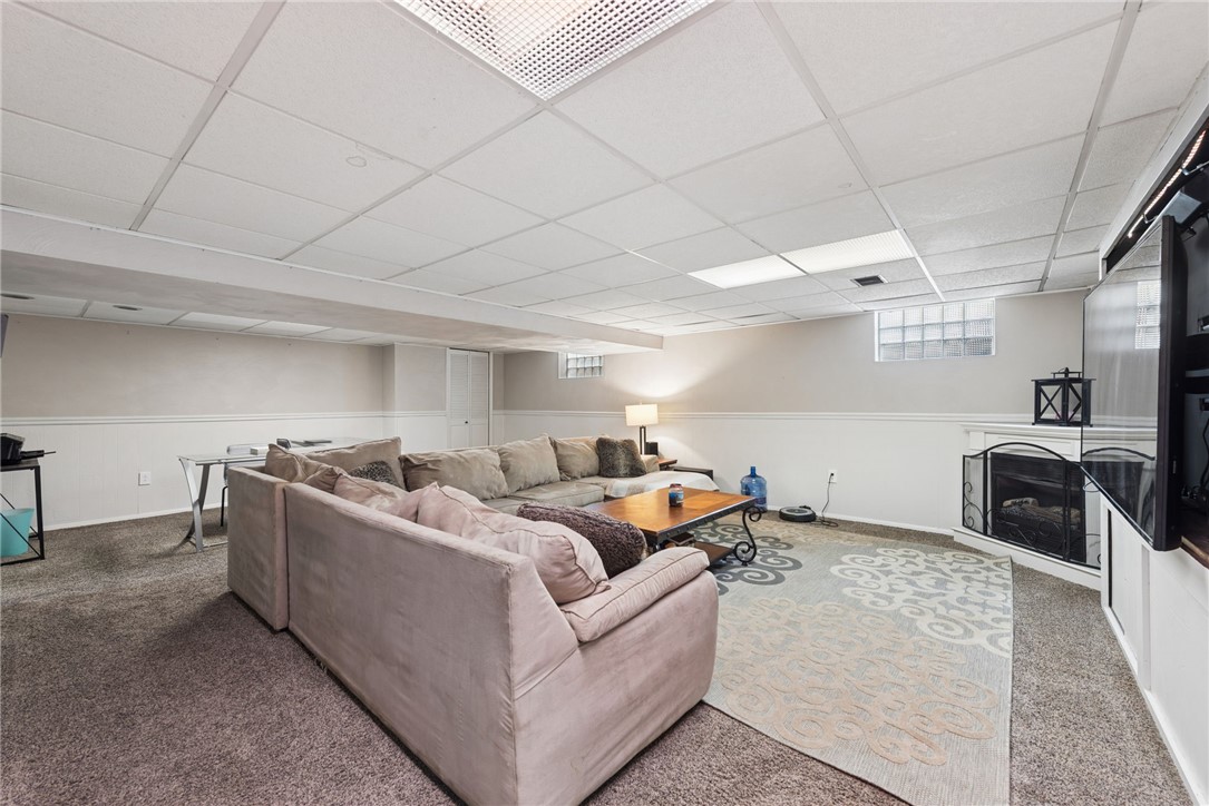 13301 Sylvia Dr