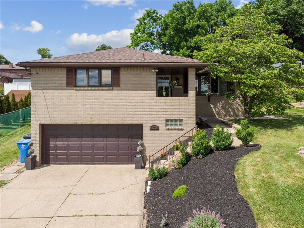 13301 Sylvia Dr