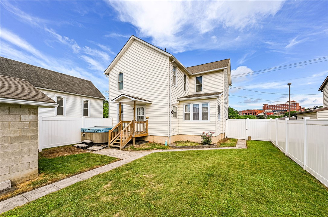 27 Oak St