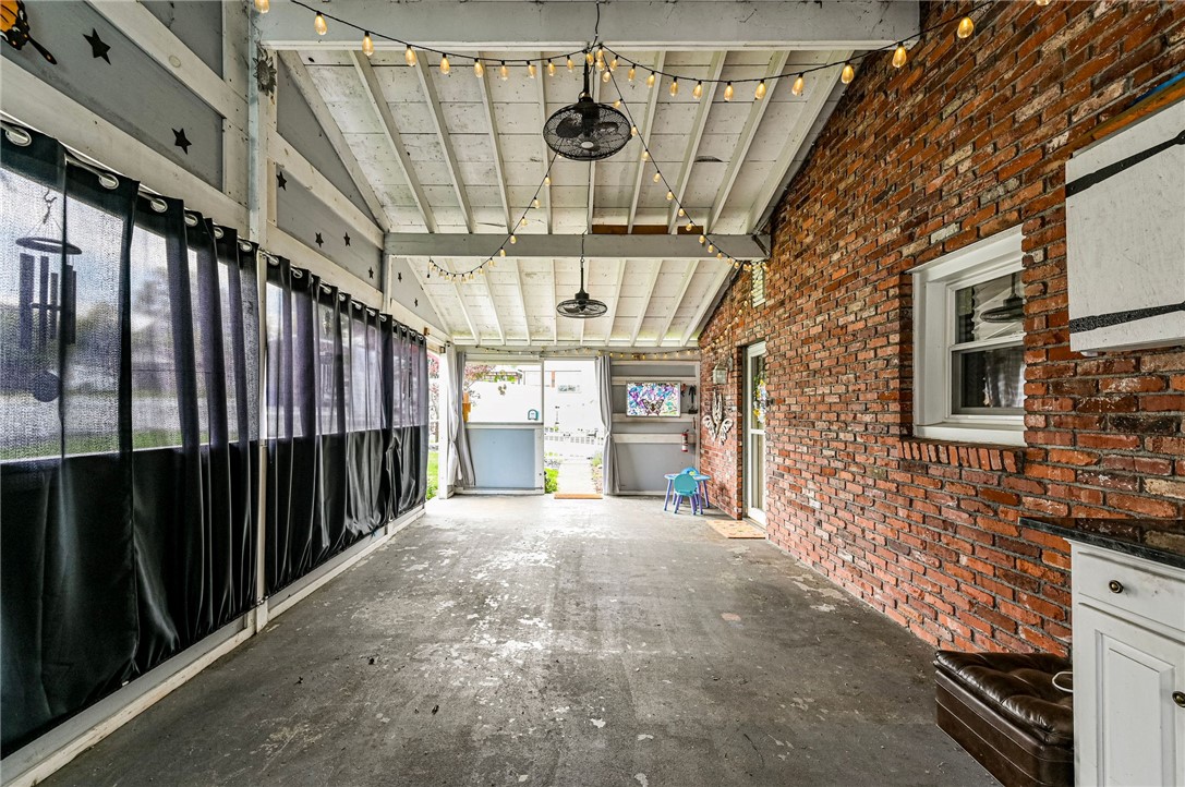 1371 2nd Street